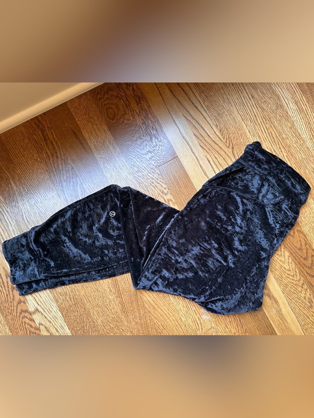 Lululemon Black Crushed Velvet Women’s Joggers
